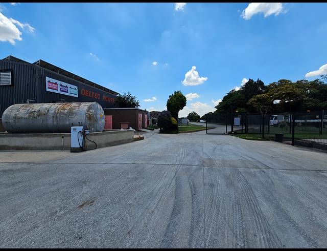 1,968M² WAREHOUSE TO LET IN ALRODE